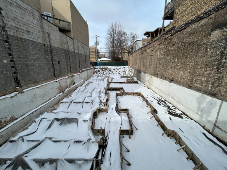 1950 West Lawrence Avenue construction