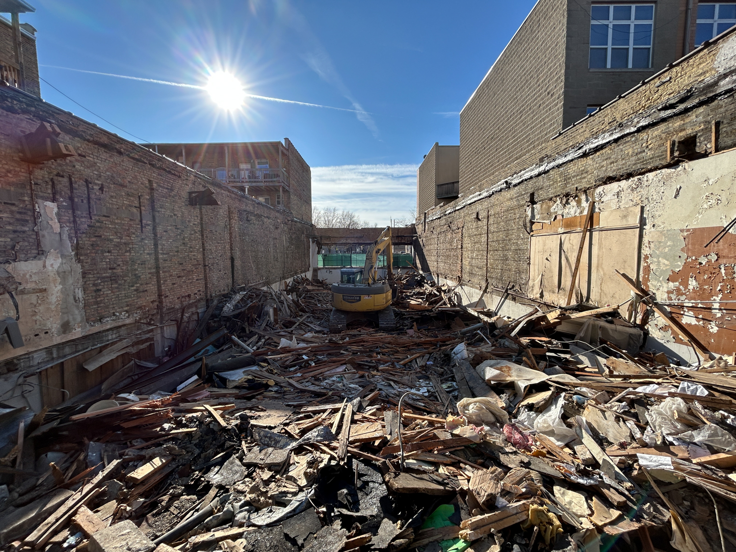 1950 West Lawrence Avenue construction