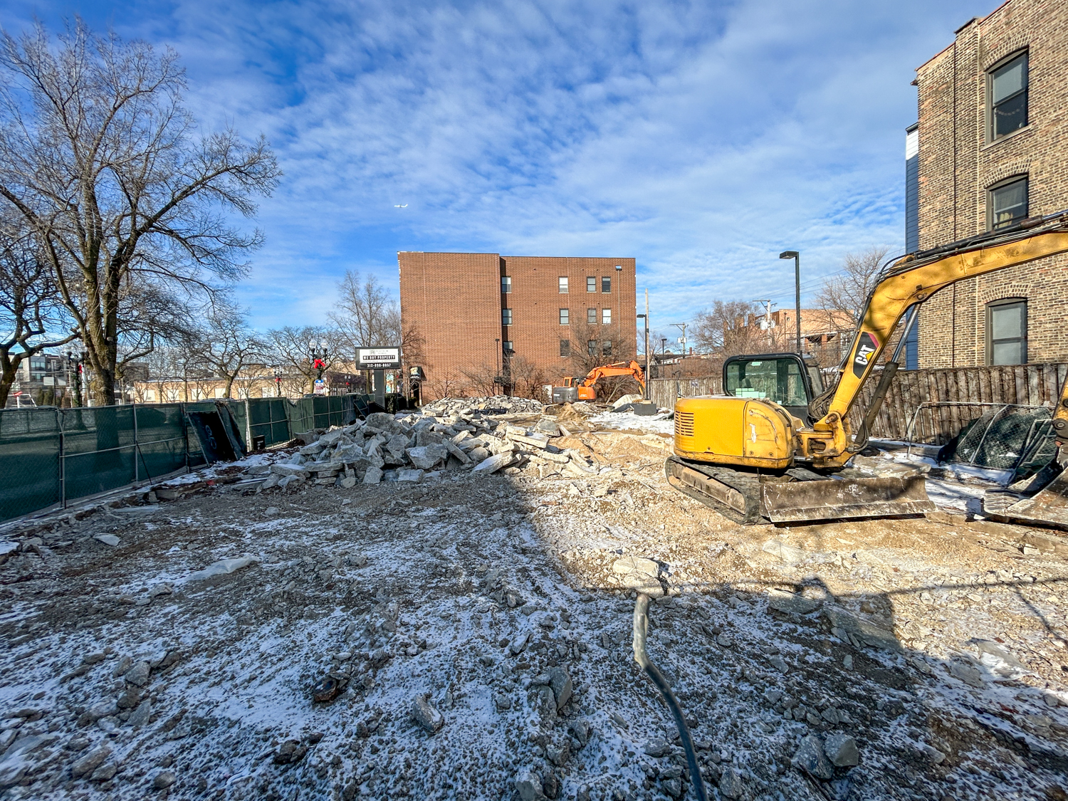 4713 North Clark Street construction