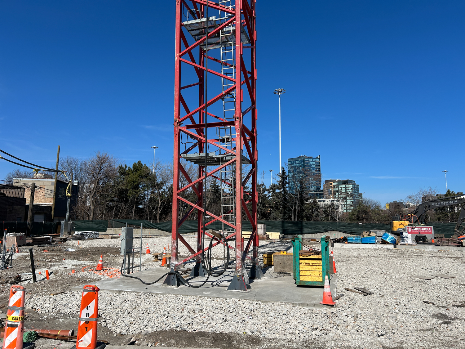 Aberdeen Crossing tower crane