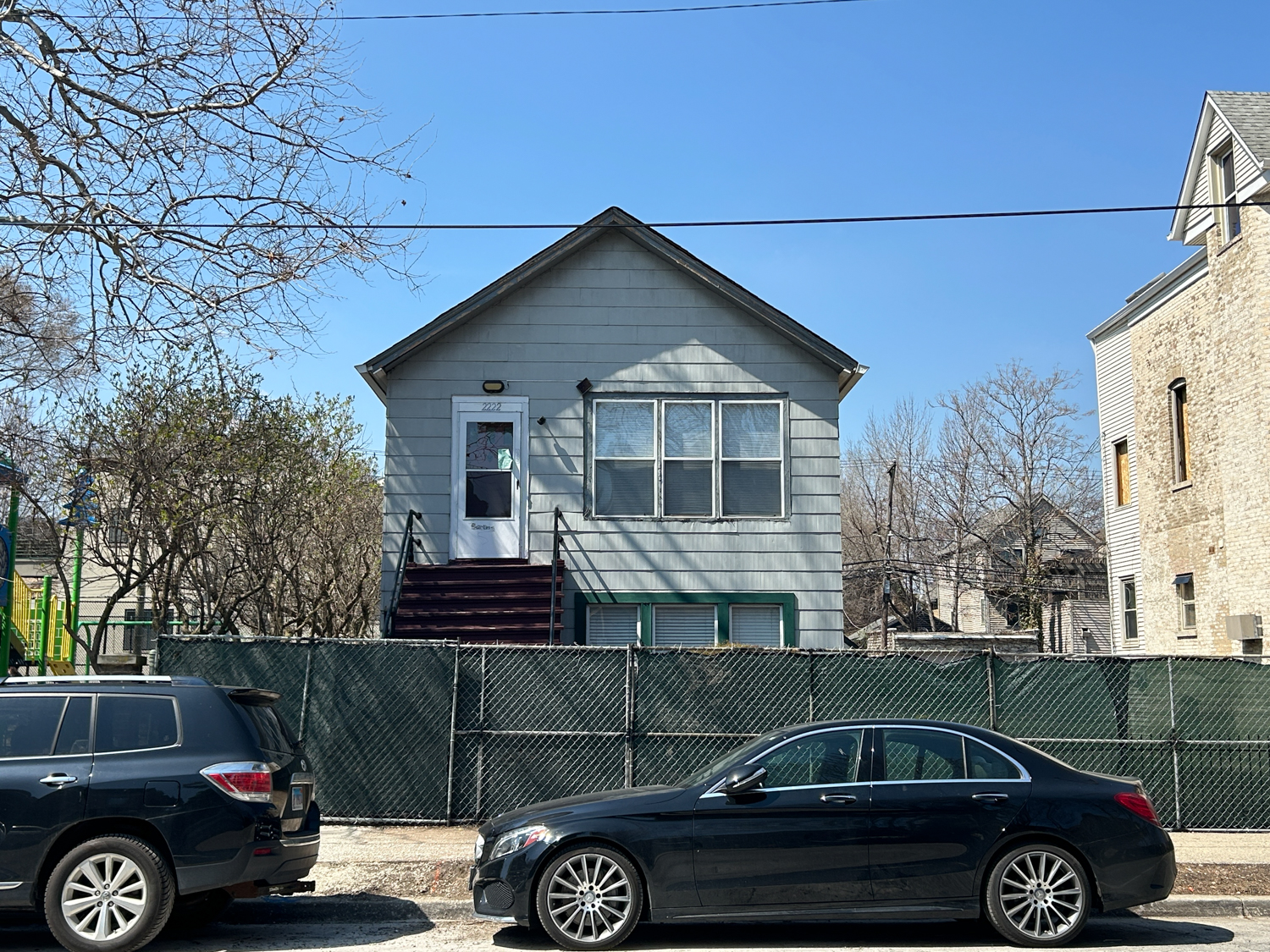 2222 North Southport Avenue construction permitted