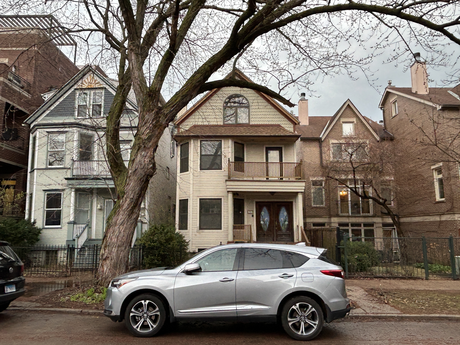 2741 North Greenview Avenue construction permitted