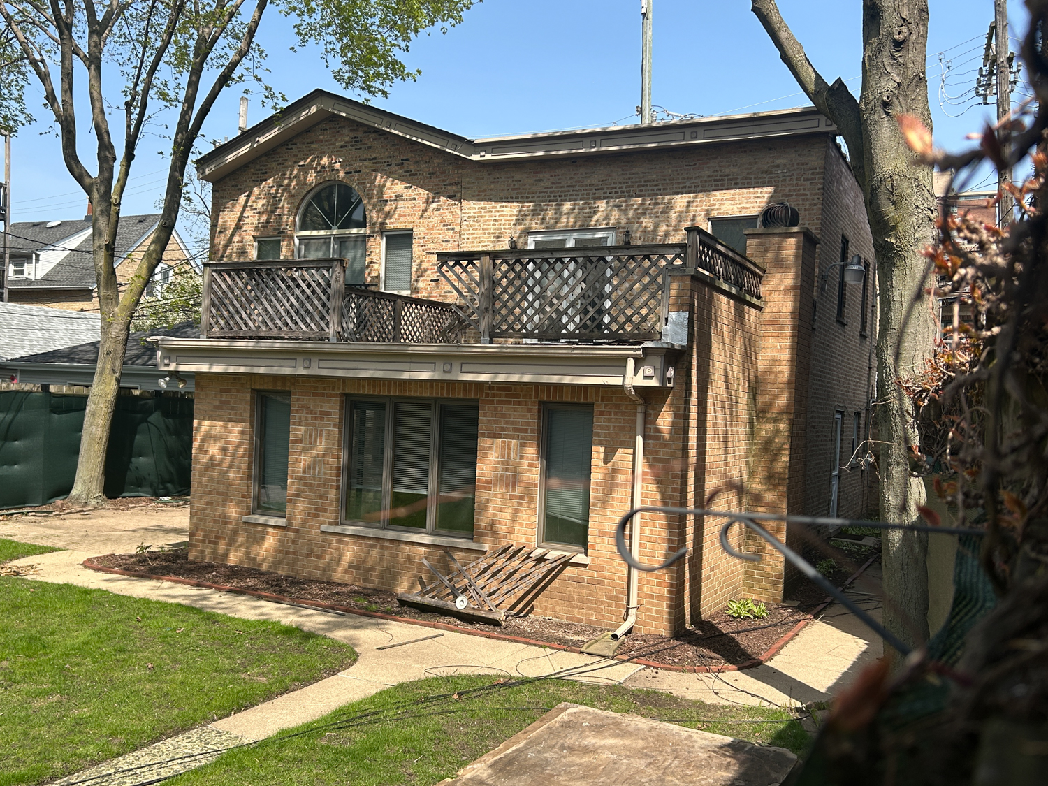 3923 North Janssen Avenue construction permitted