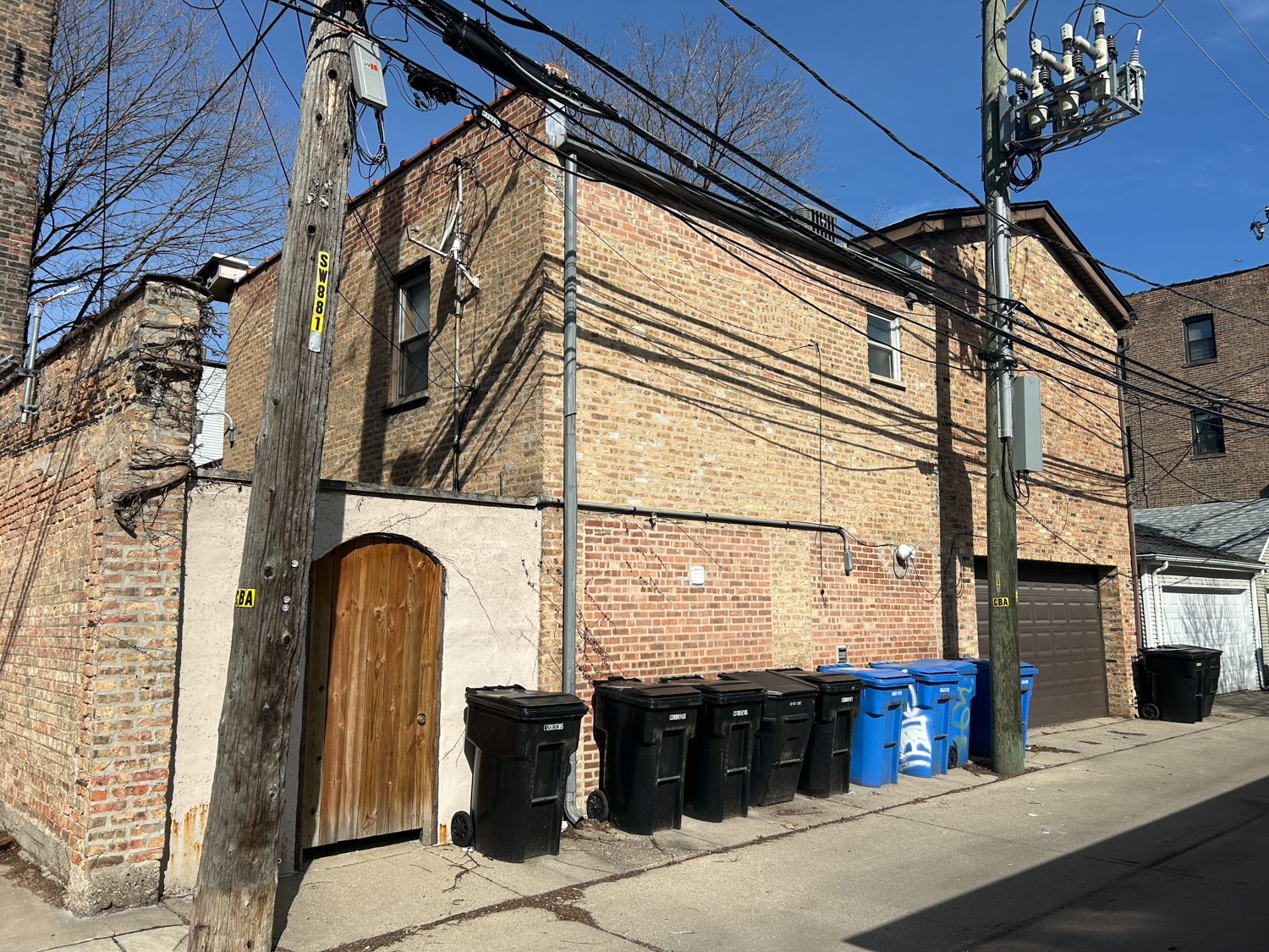 3923 North Janssen Avenue construction permitted