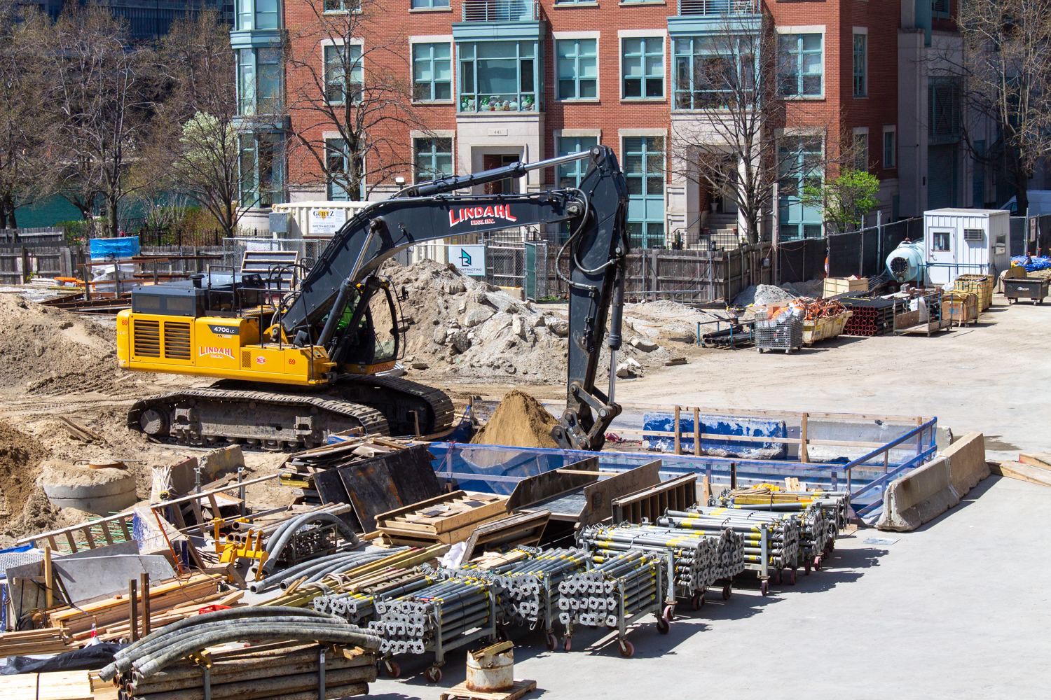 400 Lake Shore late April 2025 progress