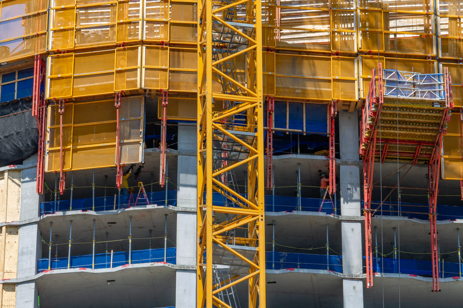 400 Lake Shore North Tower crane jump 2