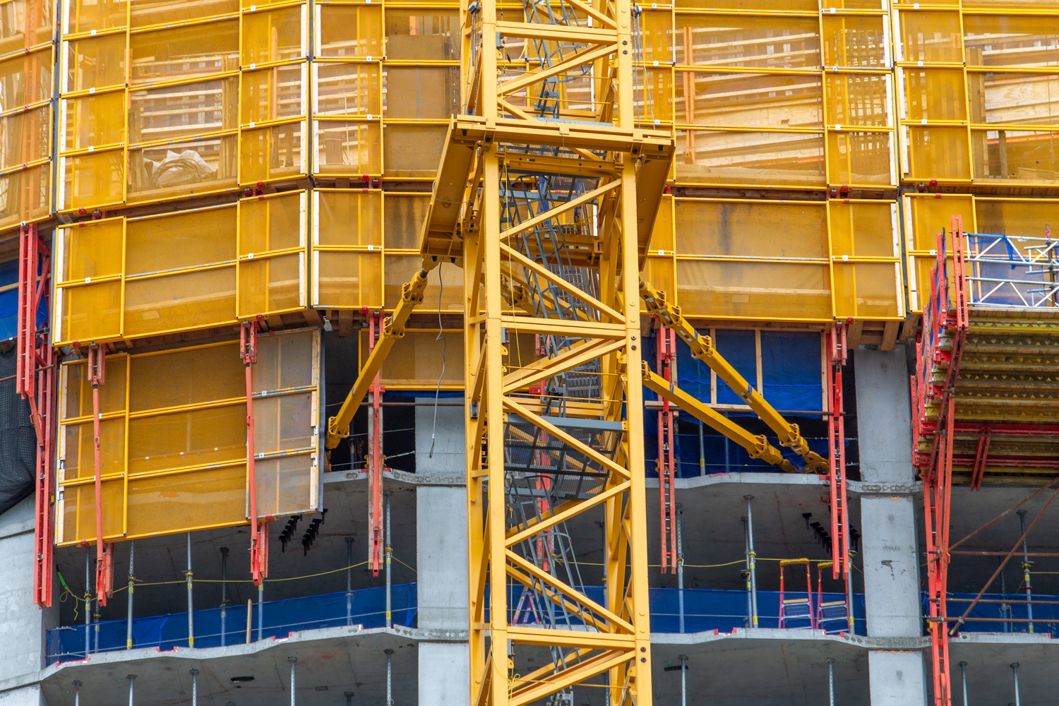 400 Lake Shore North Tower crane jump 2