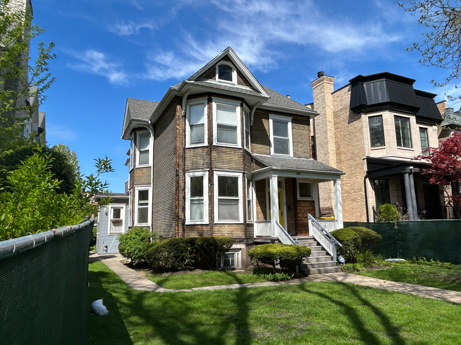 4142 North Greenview Avenue demolition permitted