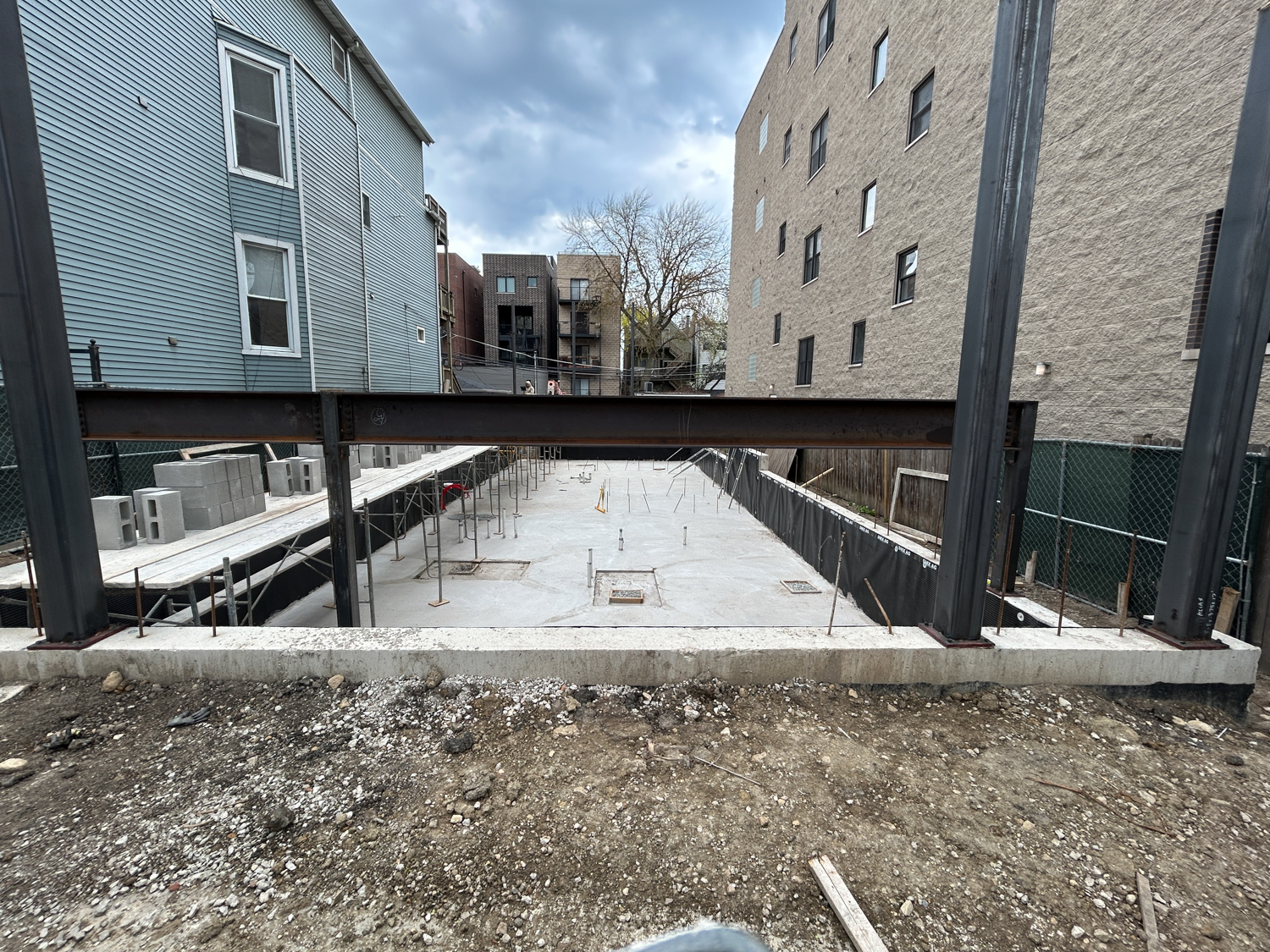 822 West Aldine Avenue construction progress