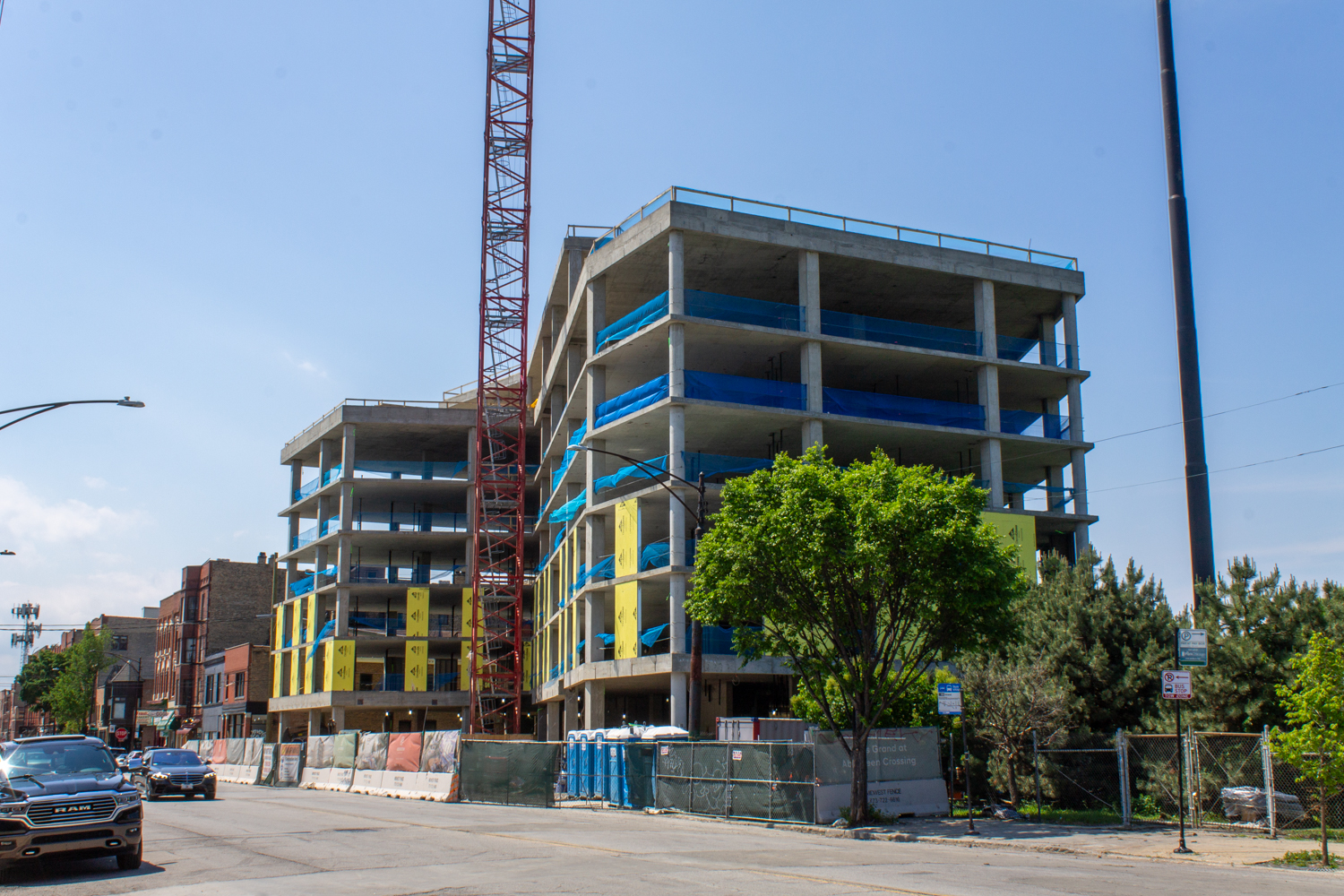 Aberdeen Crossing 1100 West Grand topped out
