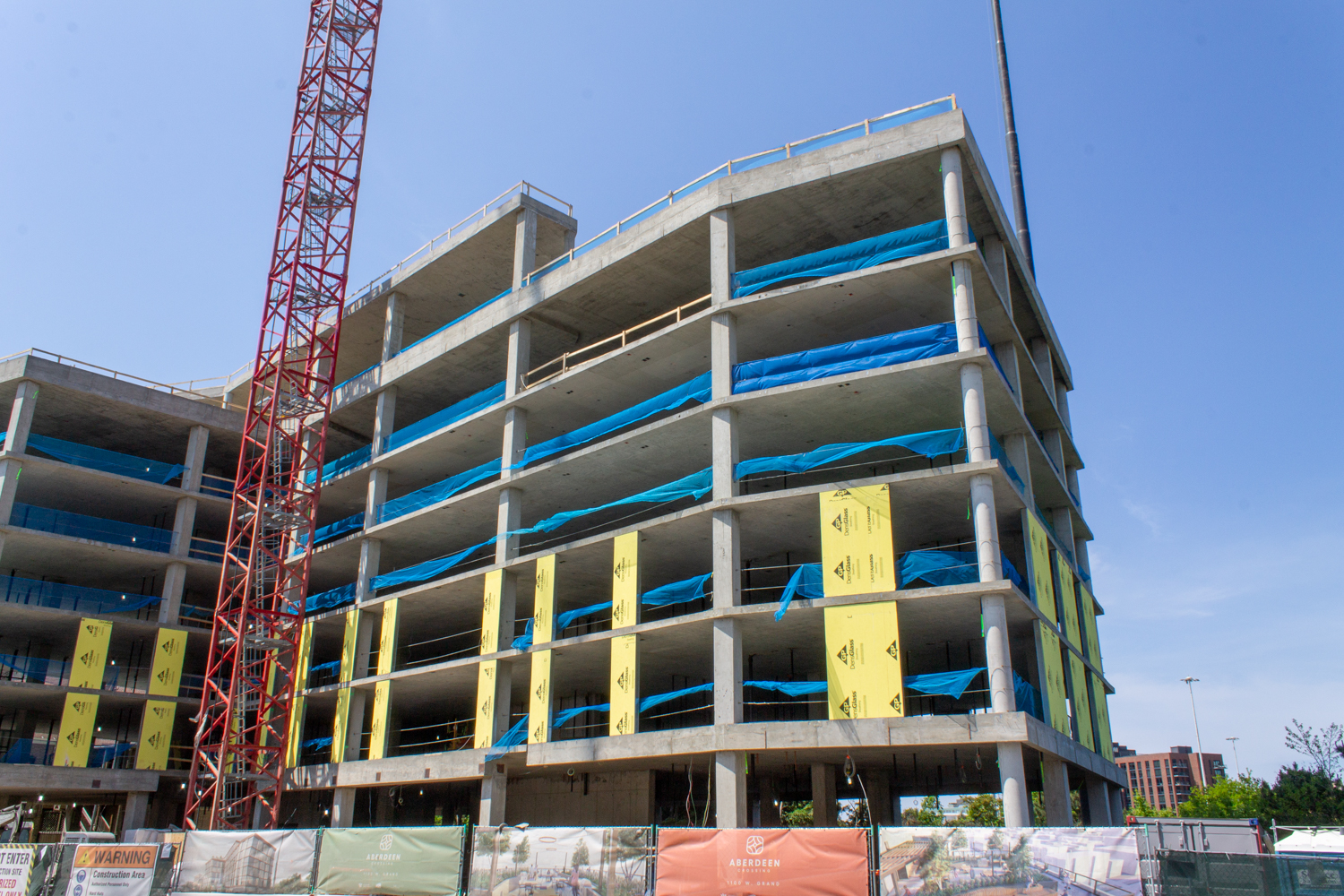 Aberdeen Crossing 1100 West Grand topped out