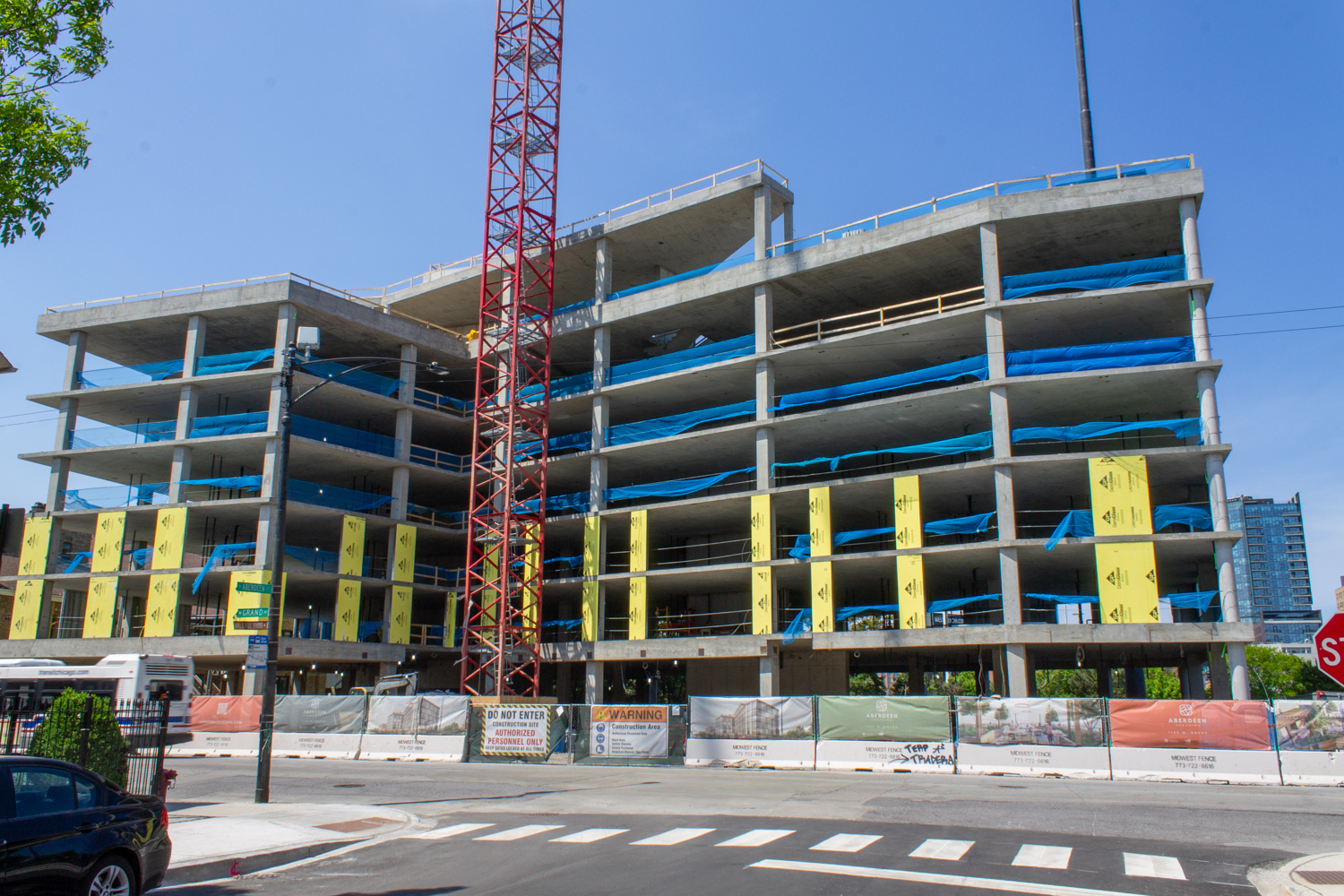 Aberdeen Crossing 1100 West Grand topped out