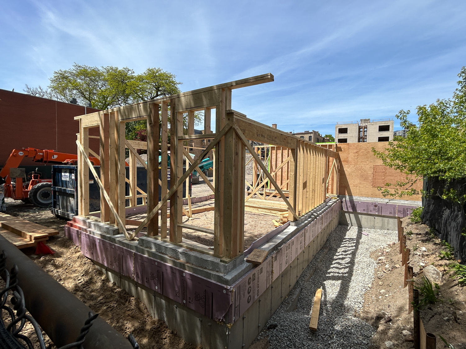 Cambridge Avenue townhomes construction