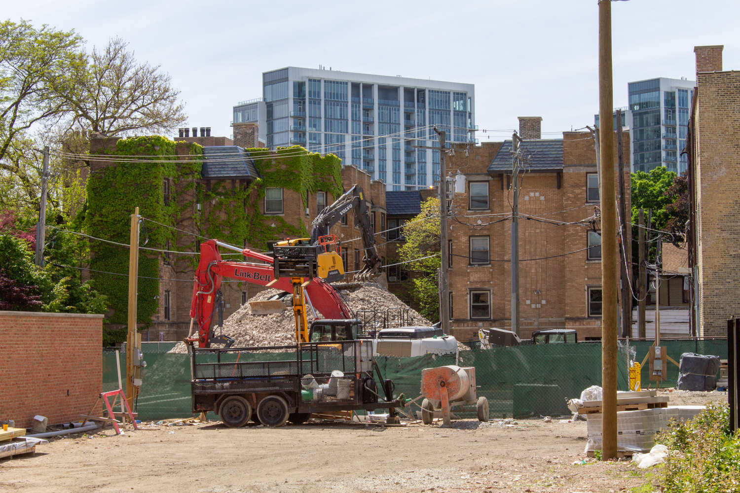 Cambridge Avenue townhomes construction