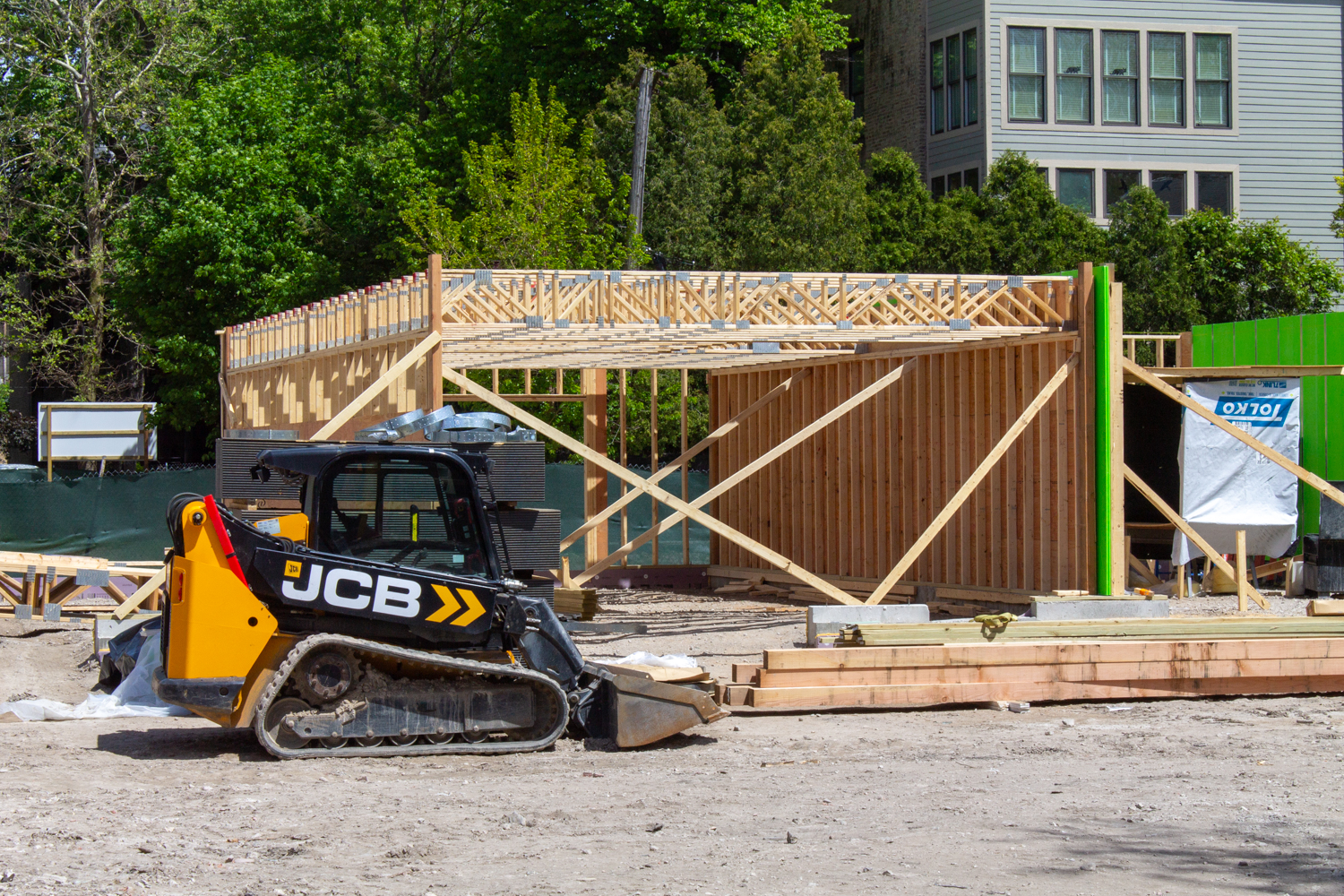 Cambridge Avenue townhomes construction