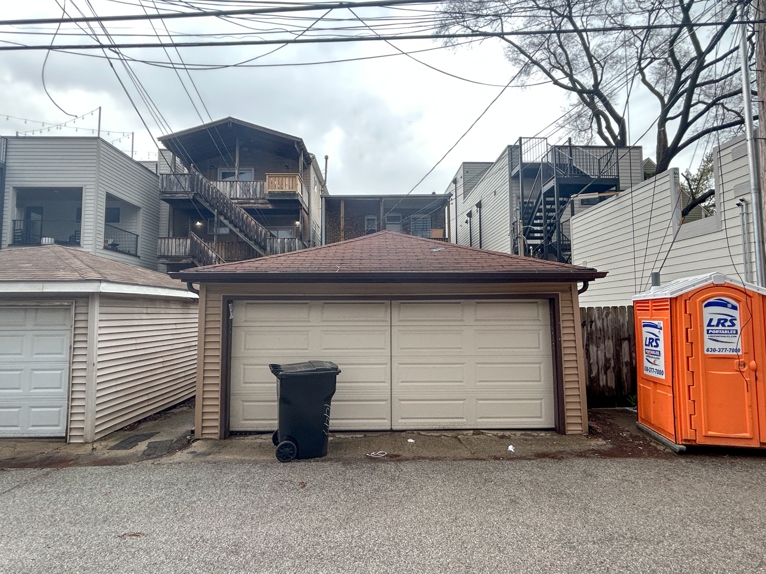 1447 West Roscoe Street construction permitted