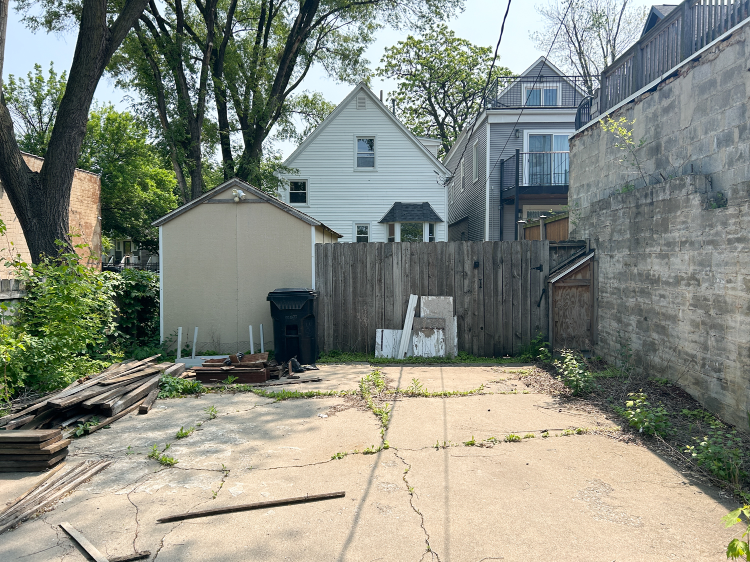 2966 North Oakley Avenue construction permitted