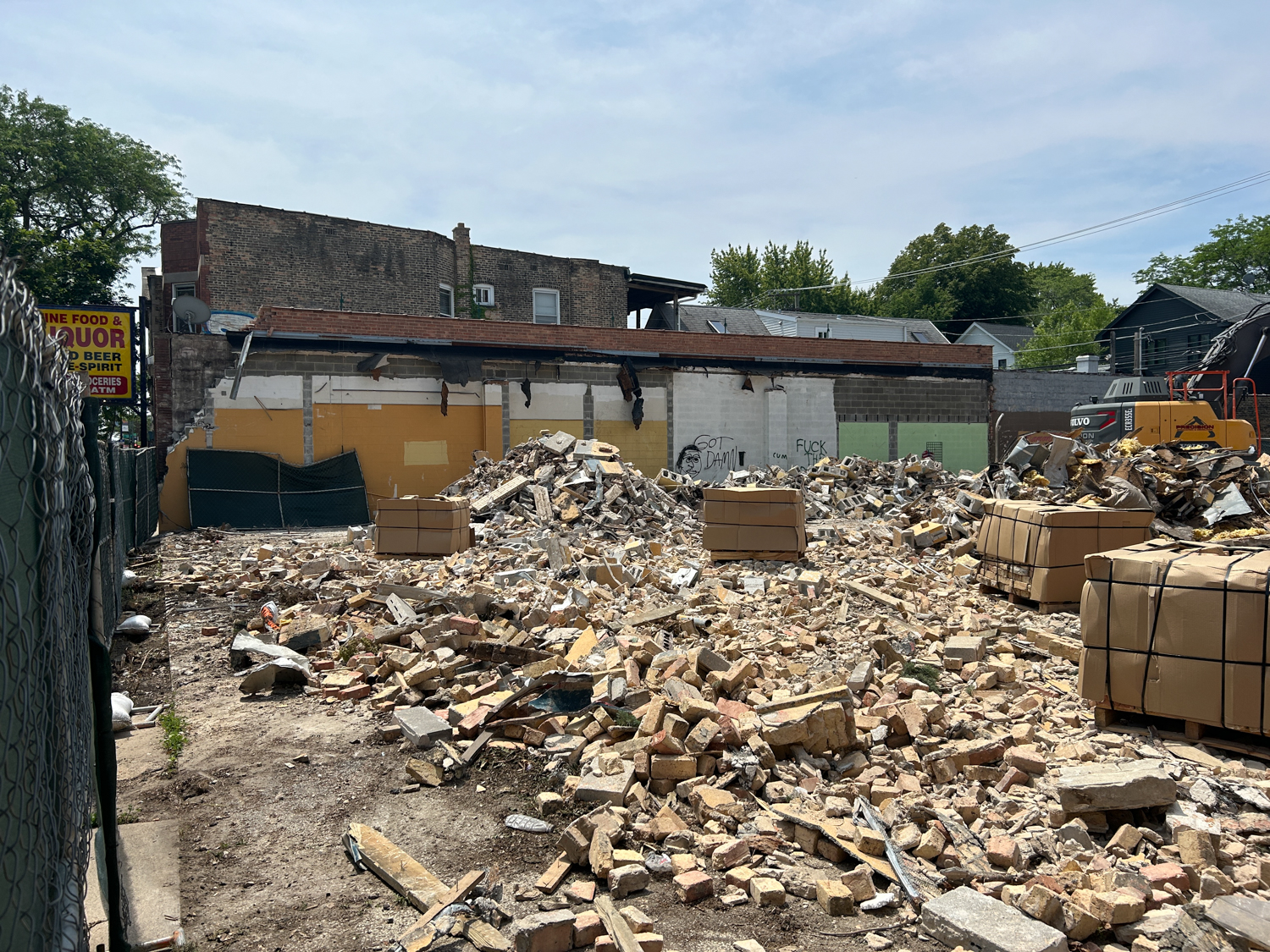 3650 North Ashland Avenue demolition for Tucker Pup's