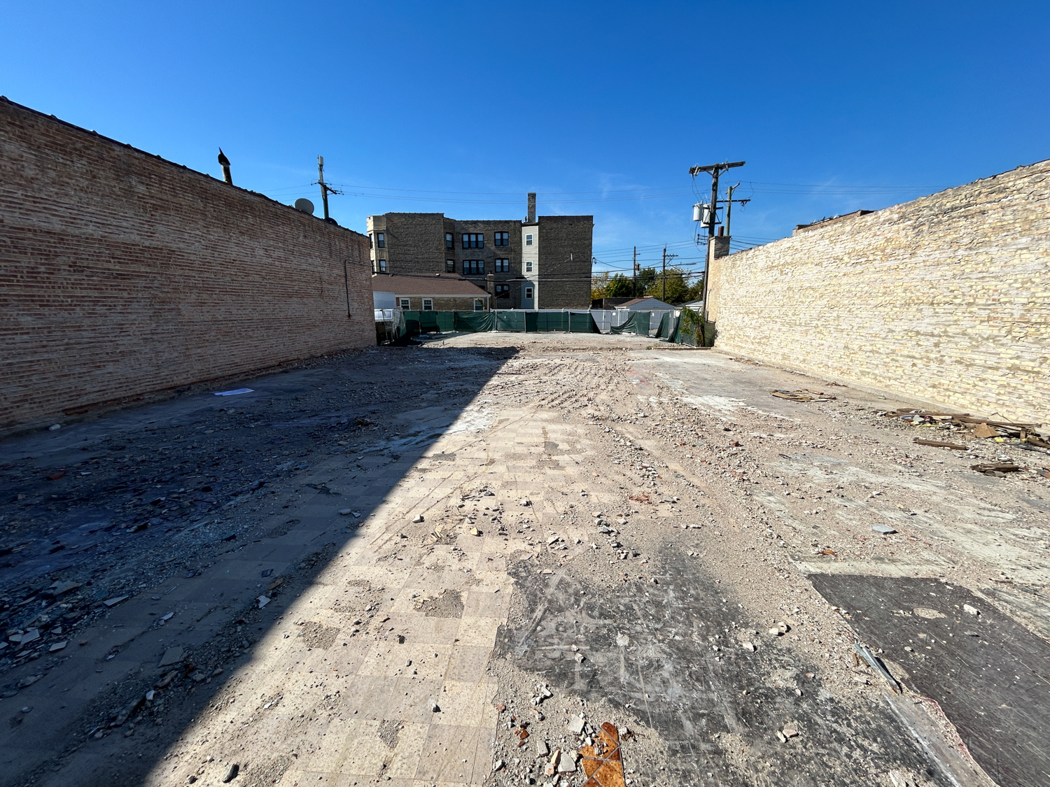 5340 North Lincoln Avenue construction underway