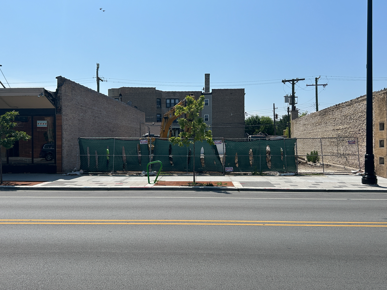 5340 North Lincoln Avenue construction underway