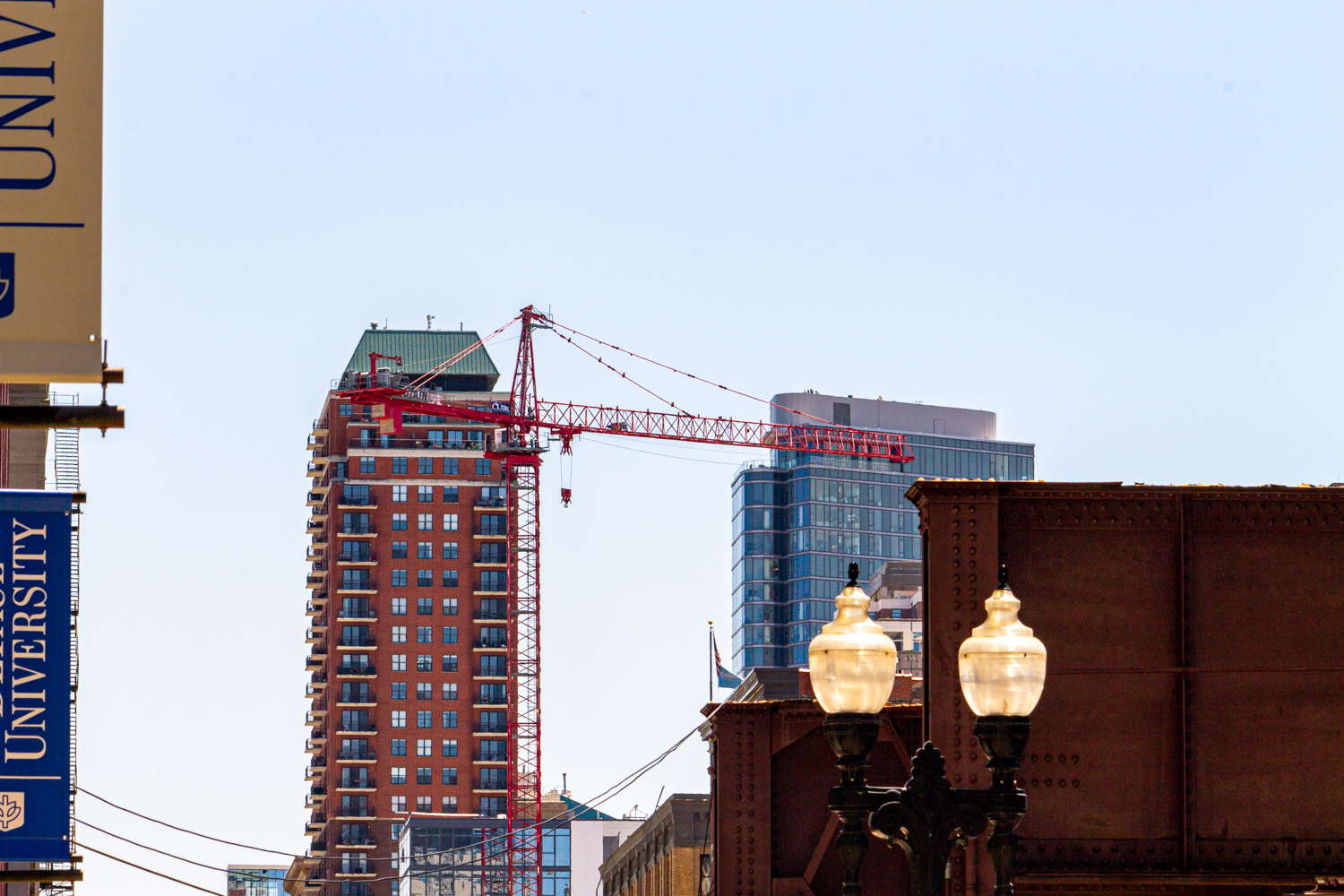 626 South Wabash erects tower crane
