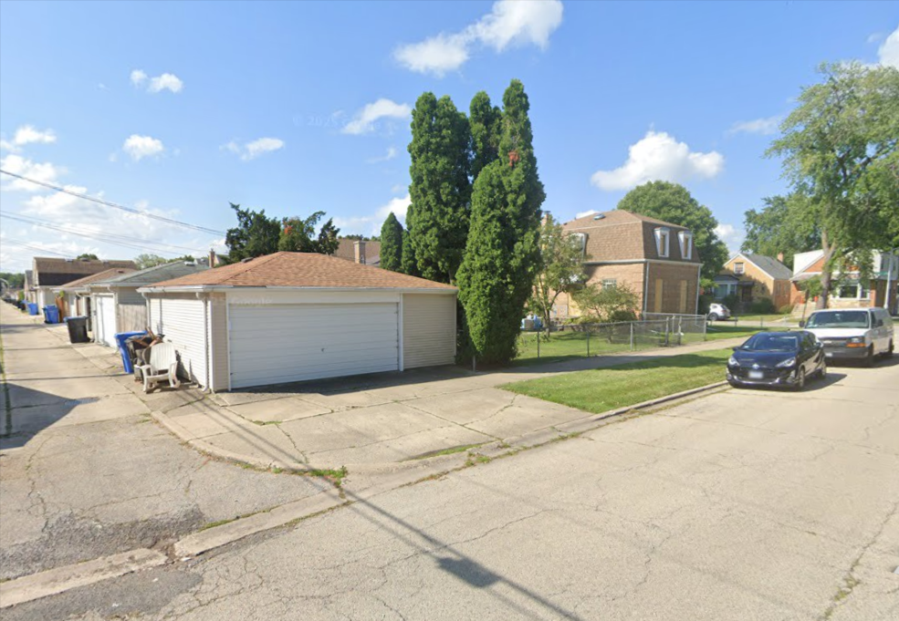 Two SFRs permitted for North Melvina Avenue
