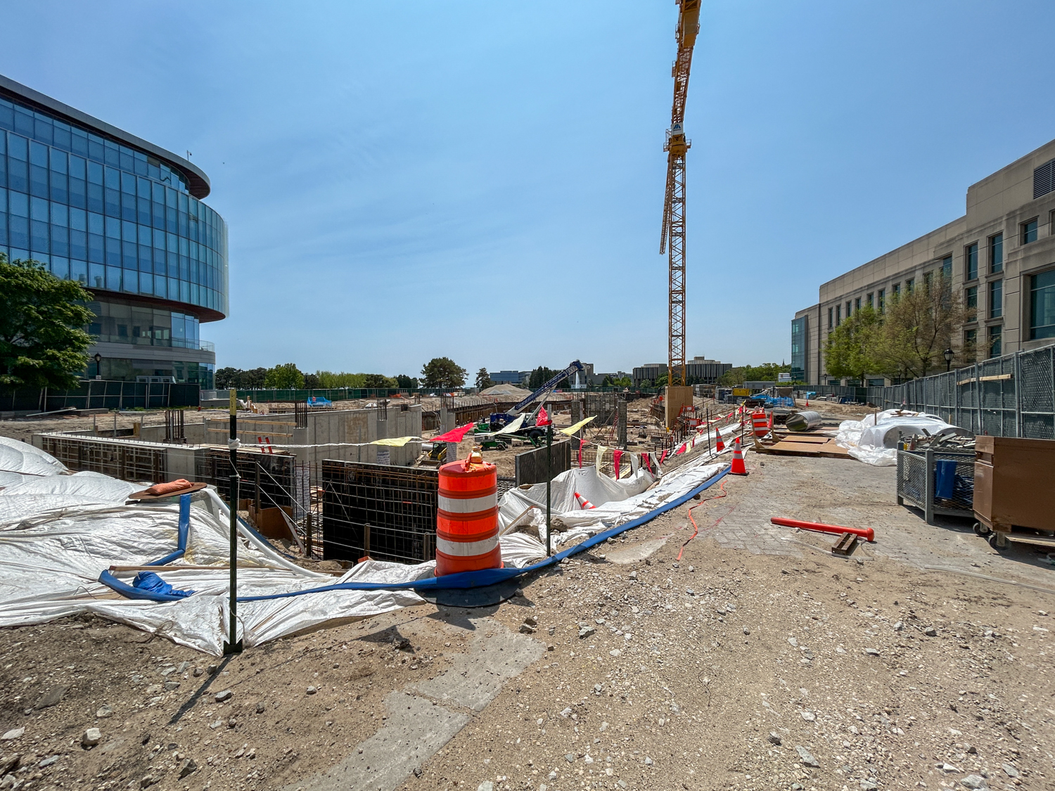 Northwestern University Kellogg Education Center tower crane