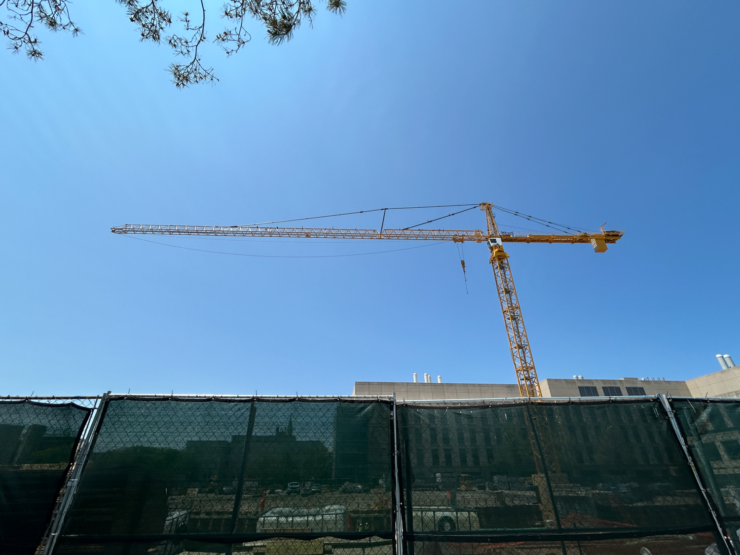 Northwestern University Kellogg Education Center tower crane
