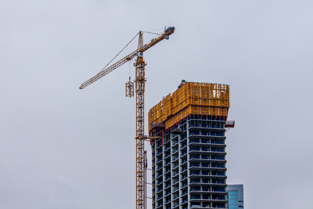 400 Lake Shore North Tower crane jump July 2025