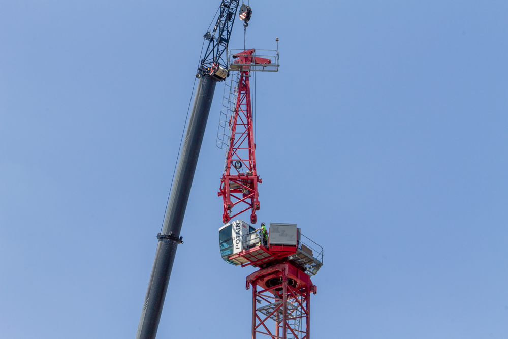 Bally's Casino tower crane