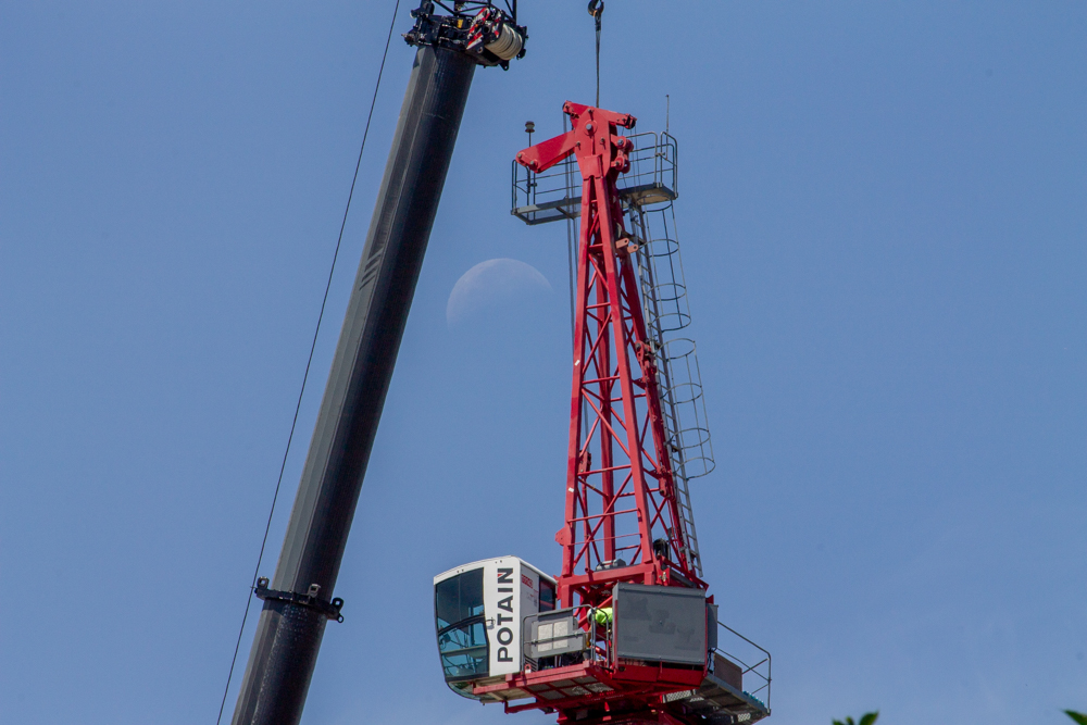 Bally's Casino tower crane