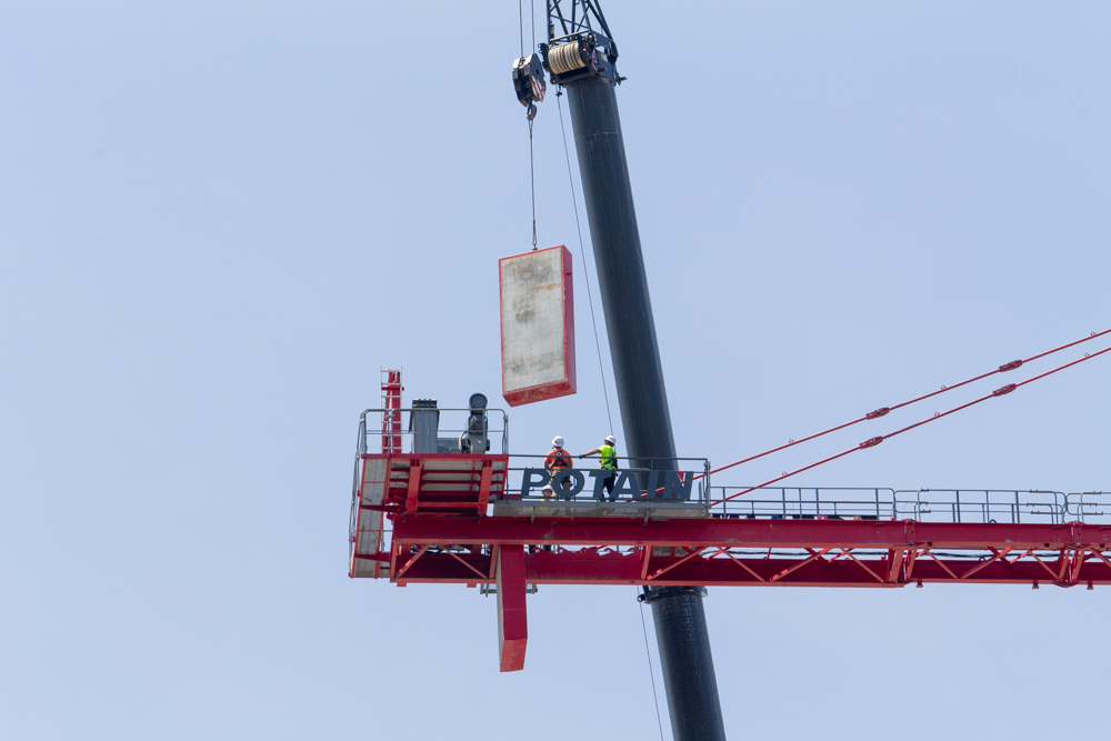 Bally's Casino tower crane