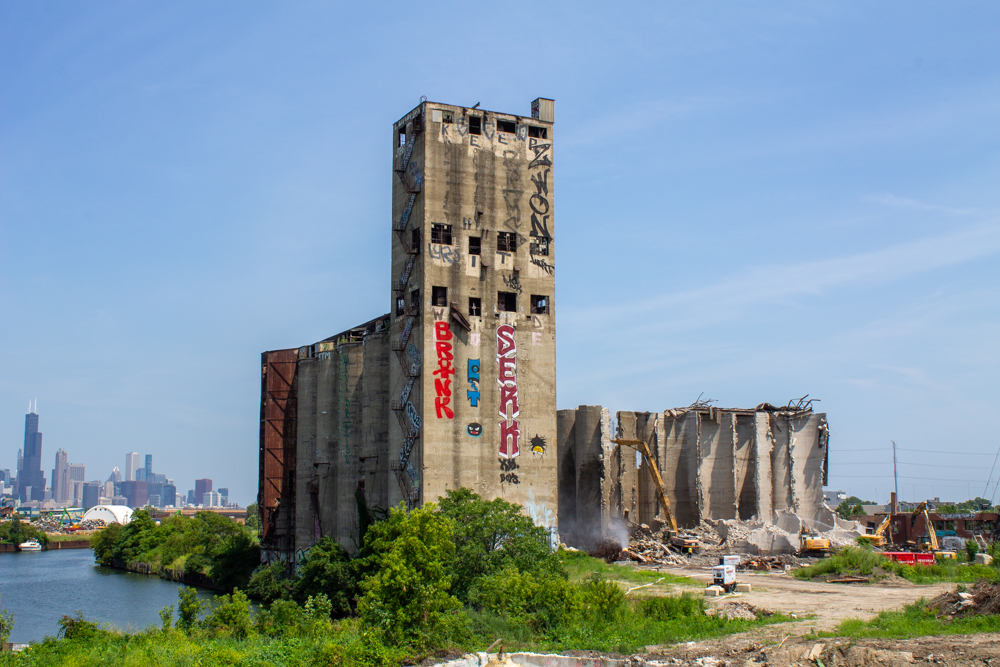 Damen Silos demolition