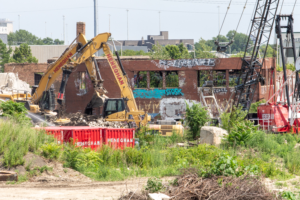 Damen Silos demolition, July 29, 2025