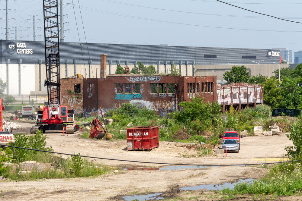 Damen Silos demolition, July 29, 2025