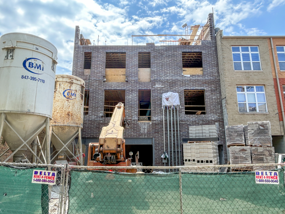 1950 West Lawrence Avenue construction update