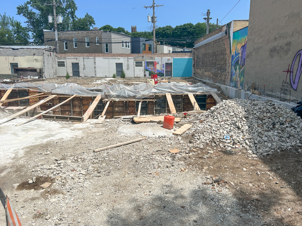 4309 North Lincoln Avenue construction underway
