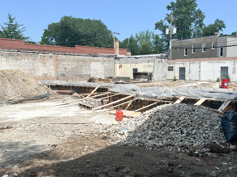 4309 North Lincoln Avenue construction underway
