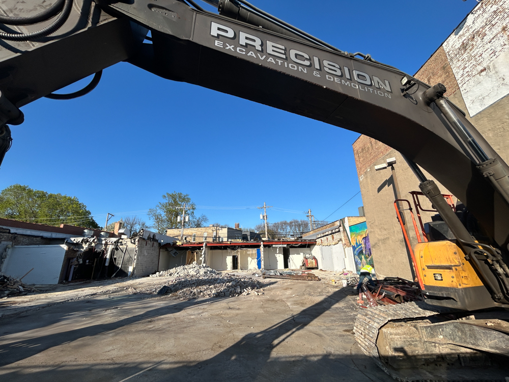 4309 North Lincoln Avenue demolition April 2025