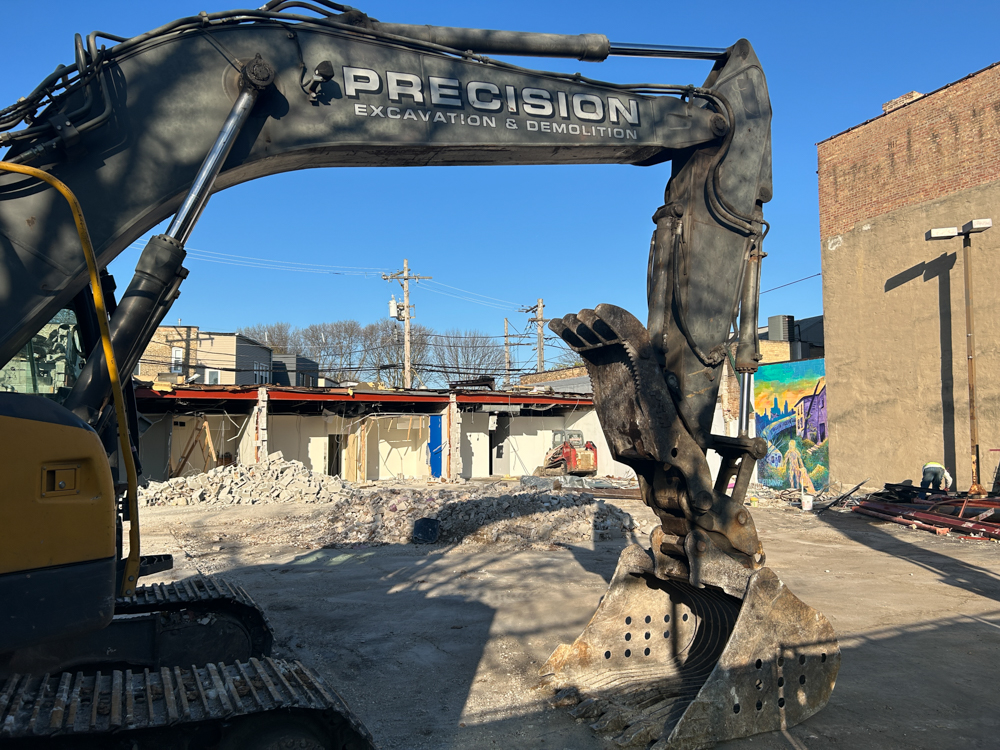 4309 North Lincoln Avenue demolition April 2025
