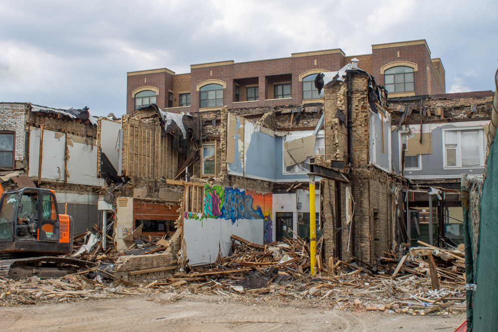 917-925 West Belmont Avenue demolition