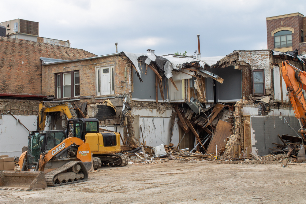 917-925 West Belmont Avenue demolition