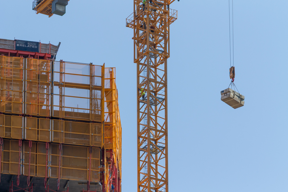 400 Lake Shore North Tower September crane jump