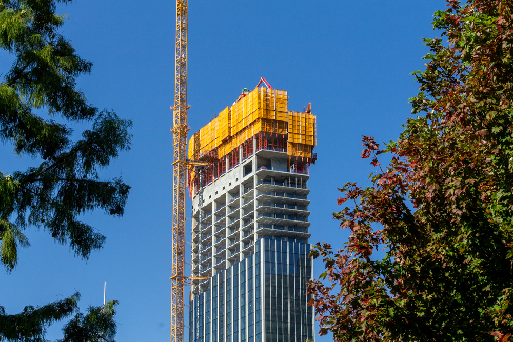 400 Lake Shore North Tower September crane jump
