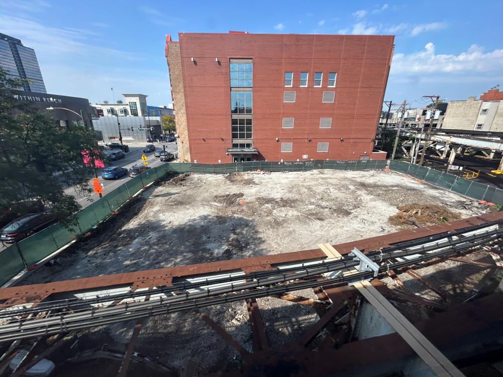 750 West North Avenue full permit issued