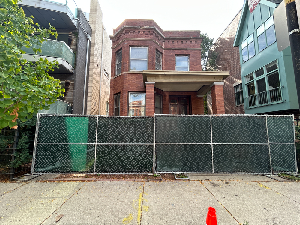 1441 West Diversey Parkway construction and demolition permitted