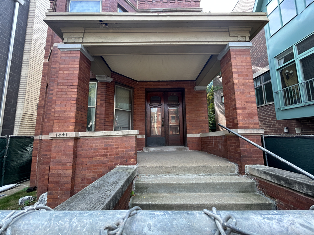 1441 West Diversey Parkway construction and demolition permitted