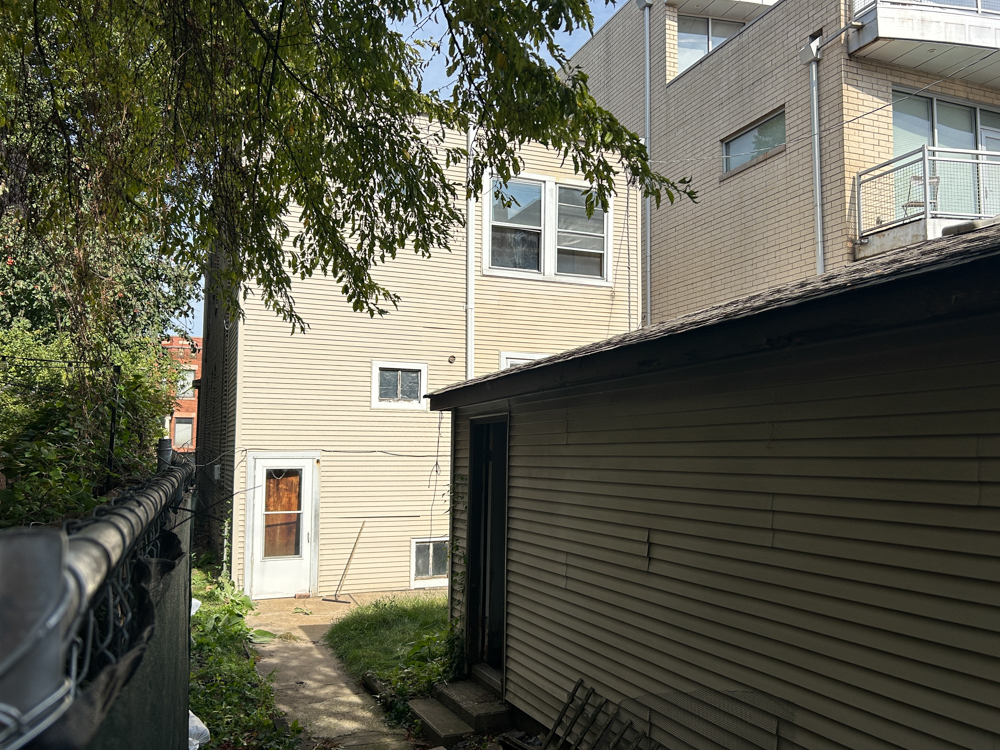 1441 West Diversey Parkway construction and demolition permitted