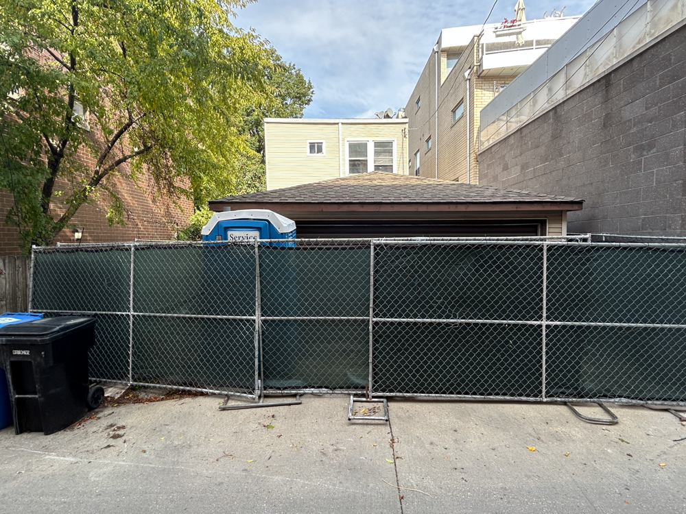 1441 West Diversey Parkway construction and demolition permitted