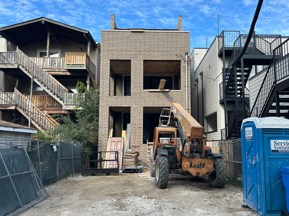 1447 West Roscoe Street construction progress